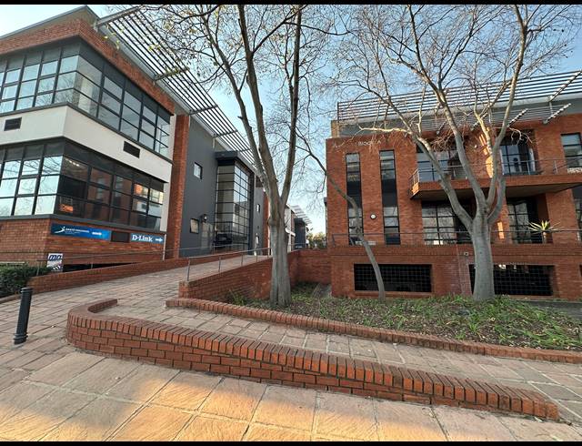 253.90M² OFFICE TO LET IN ECO PARK ESTATE